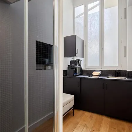 Modern Studio-faubourg Saint-honore *