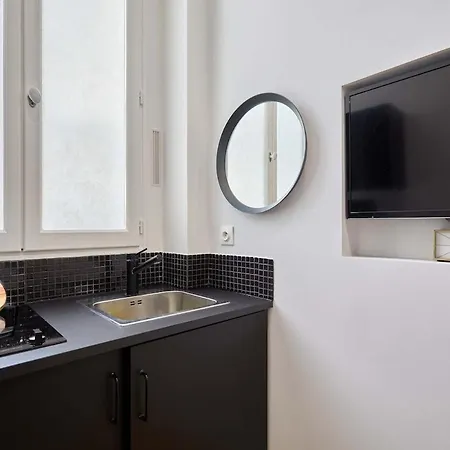 Modern Studio-faubourg Saint-honore Apartman *